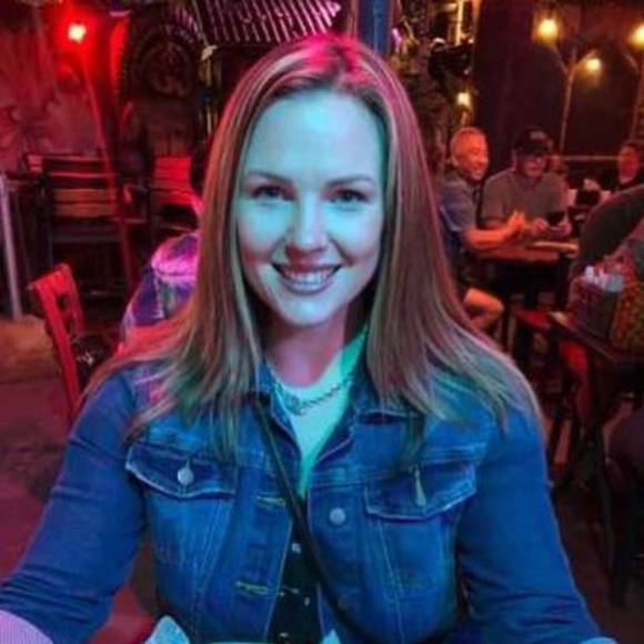 Meet your Posher, Sharlyn - Picture 1 of 1